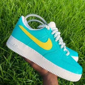 Nike AirForce 1s low